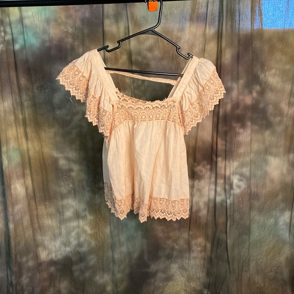 Super Cute tan tank top